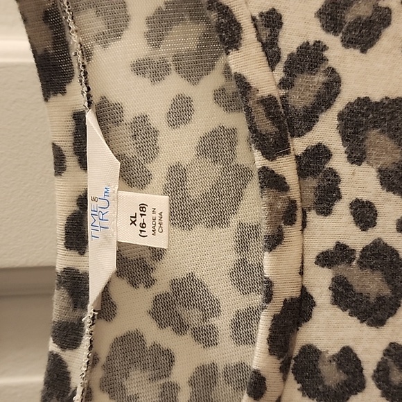 Time and True women's XL long sleeve shirt NWT - Picture 3 of 7